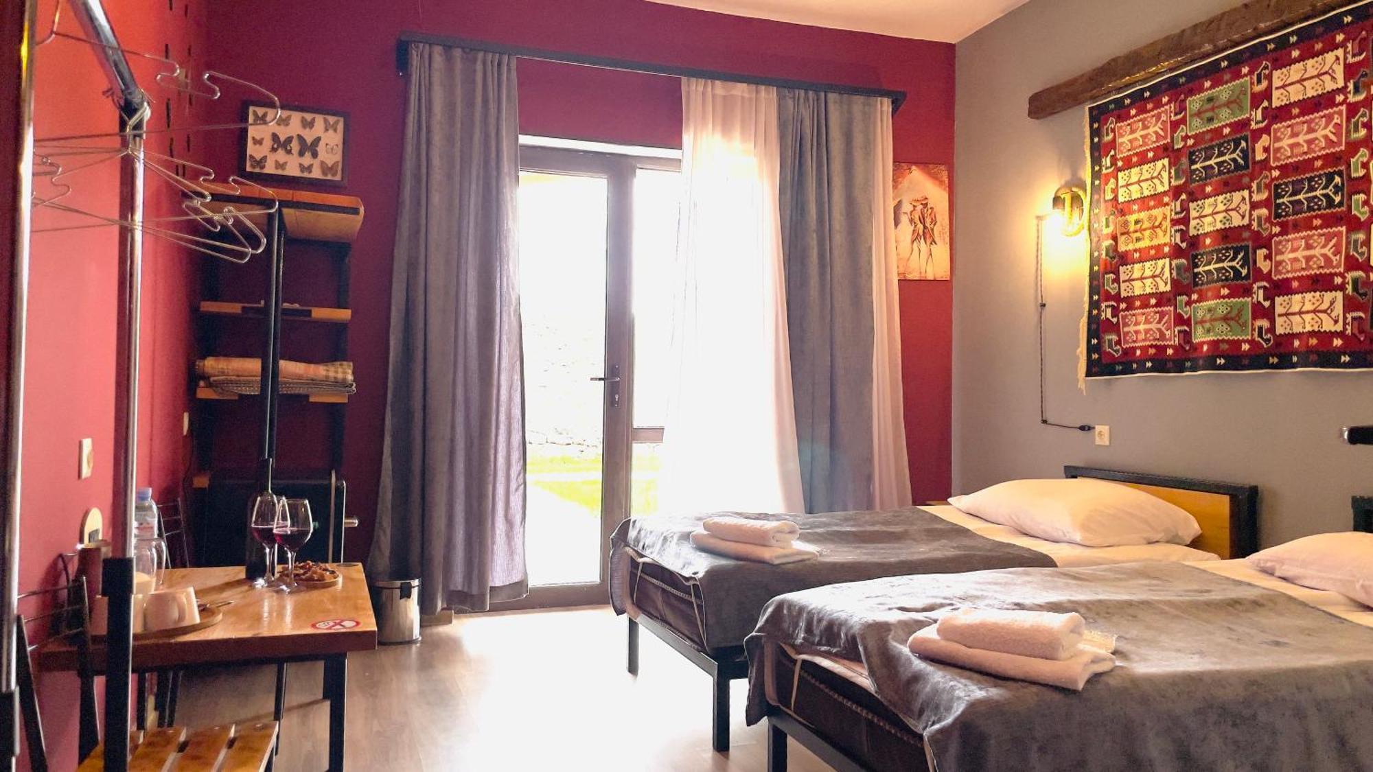 Hotel Hobbiton T'mogvi Kültér fotó